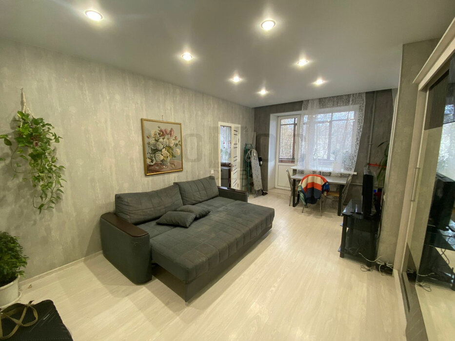 Екатеринбург, ул. Космонавтов, 40 (Эльмаш) - фото квартиры (1)