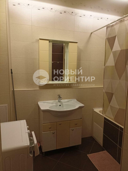 Екатеринбург, ул. Луганская, 4 (Автовокзал) - фото квартиры (5)