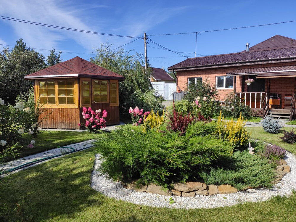 г. Арамиль, ул. 1 Мая, 200 (городской округ Арамильский) - фото дома (2)