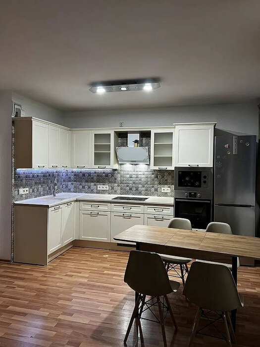 Екатеринбург, ул. Водоёмная, 80к2 - фото квартиры (1)