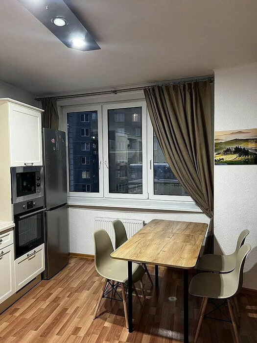 Екатеринбург, ул. Водоёмная, 80к2 - фото квартиры (2)