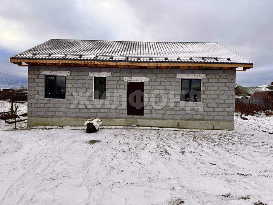 г. Нижний Тагил, ул. Фаины Шаруновой,   (городской округ Нижний Тагил) - фото дома (2)