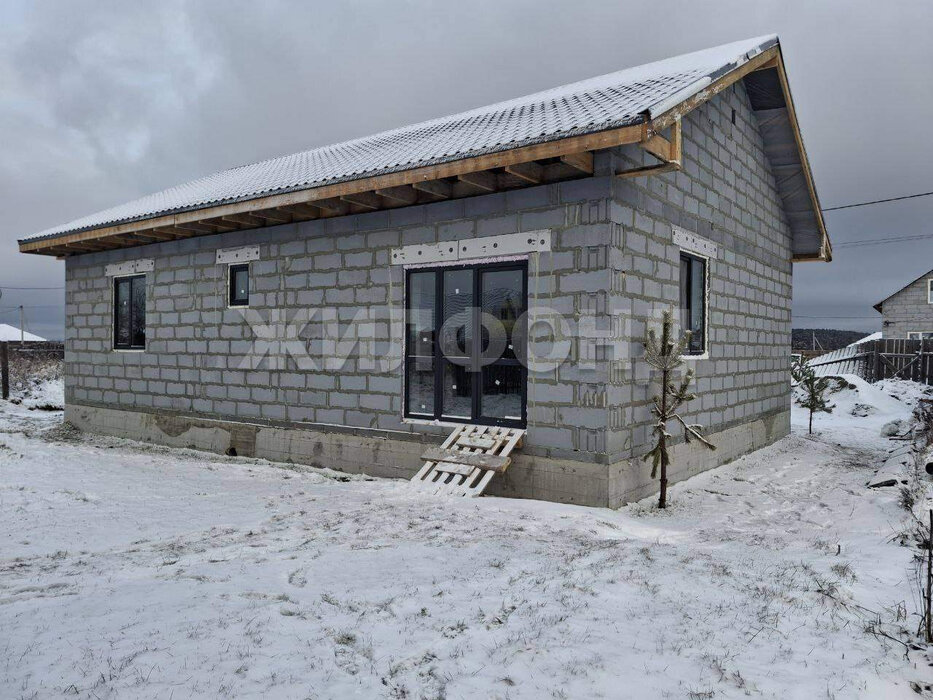 г. Нижний Тагил, ул. Фаины Шаруновой,   (городской округ Нижний Тагил) - фото дома (6)