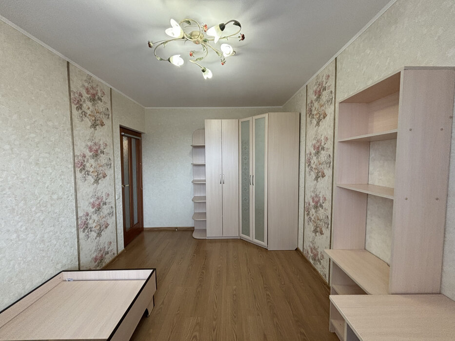 г. Первоуральск, ул. Трубников, 48Б (городской округ Первоуральск) - фото квартиры (4)