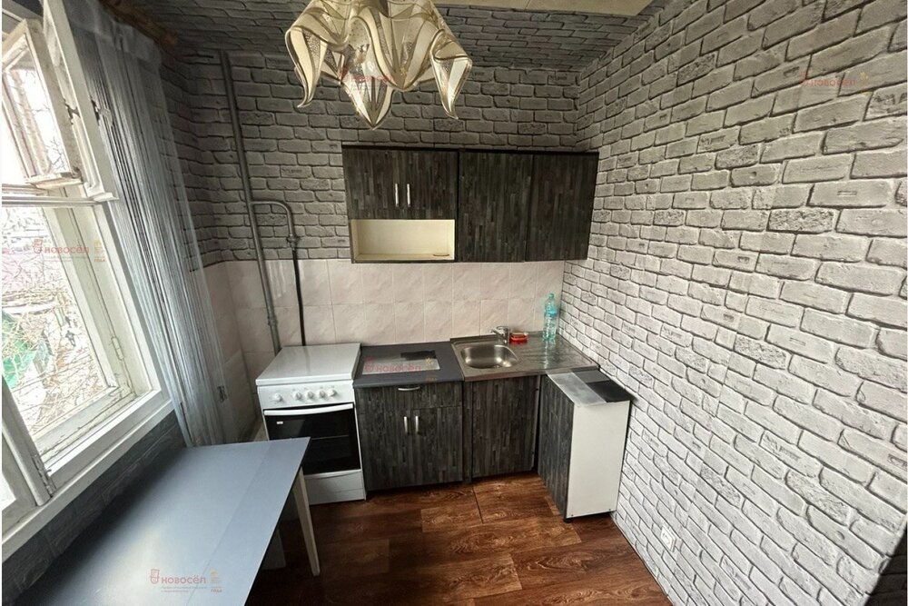 Екатеринбург, ул. Ляпустина, 60 (Вторчермет) - фото квартиры (6)