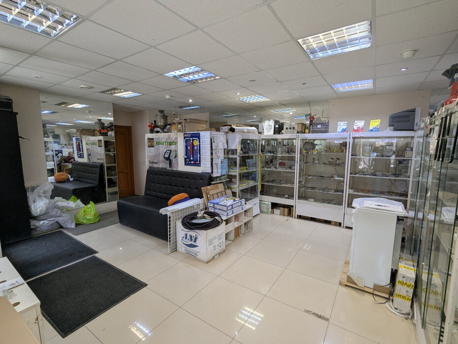 Екатеринбург, ул. Луначарского, 34 (Центр) - фото торговой площади (6)