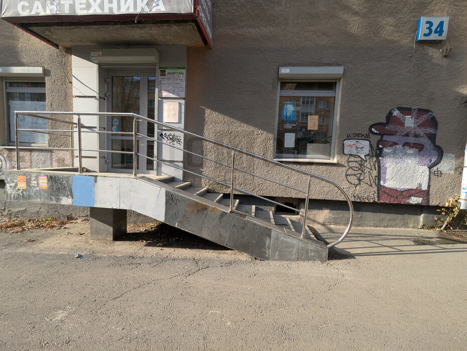 Екатеринбург, ул. Луначарского, 34 (Центр) - фото торговой площади (8)