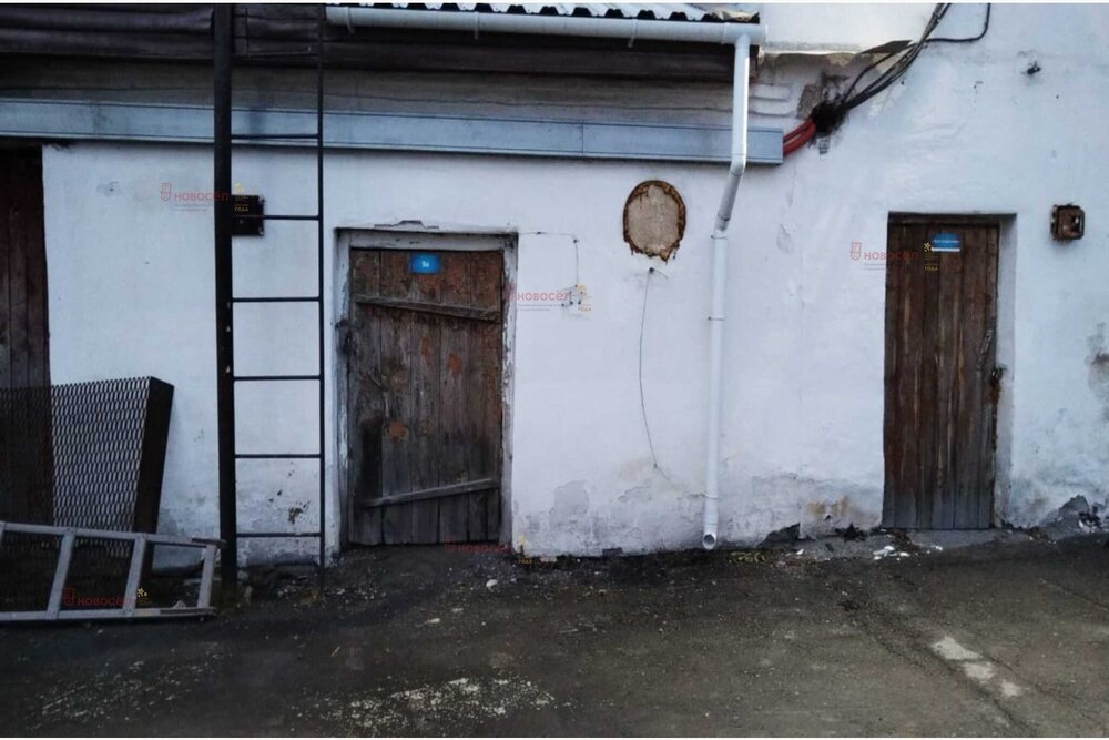 г. Арамиль, ул. 8 марта, 87 (городской округ Арамильский) - фото склада (4)