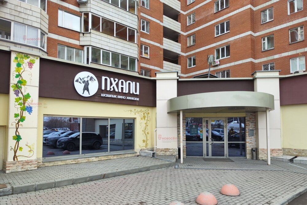 Екатеринбург, ул. Готвальда, 6к2 (Заречный) - фото торговой площади (2)