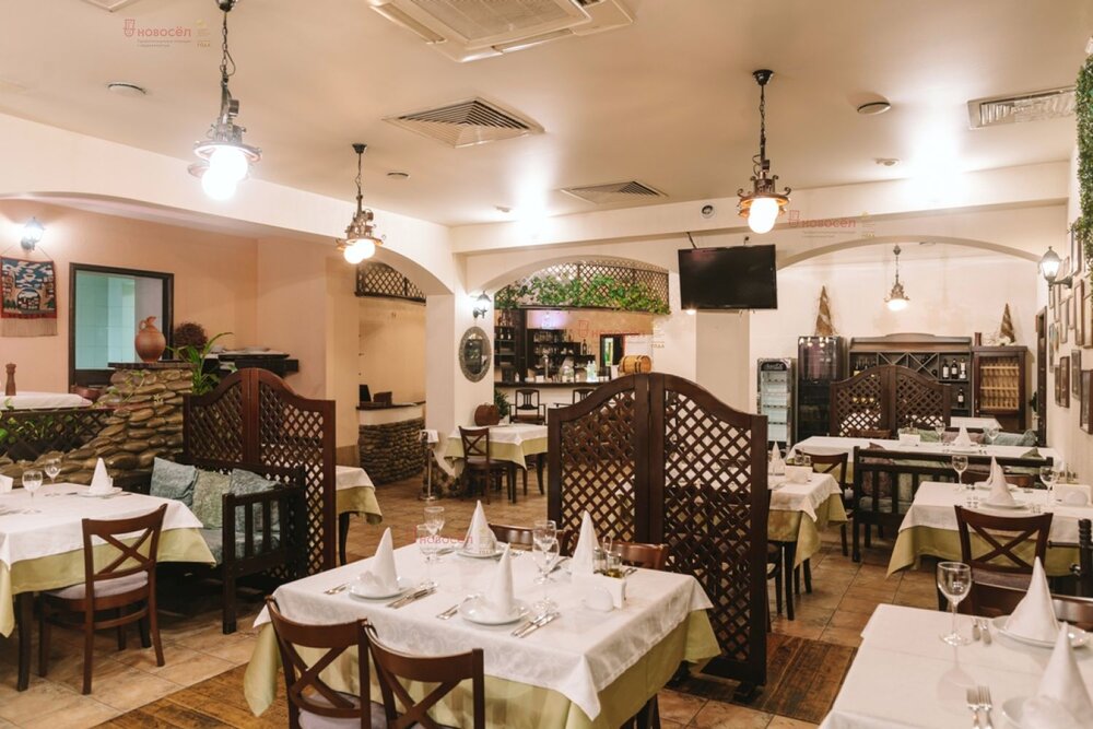 Екатеринбург, ул. Готвальда, 6к2 (Заречный) - фото торговой площади (7)