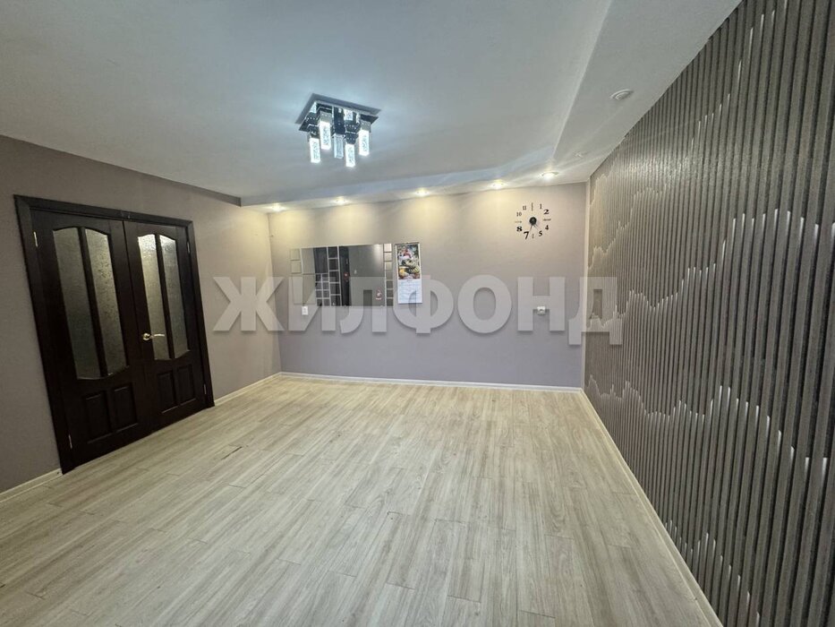 г. Нижний Тагил, ул. Черноисточинское, 23 (городской округ Нижний Тагил) - фото квартиры (1)