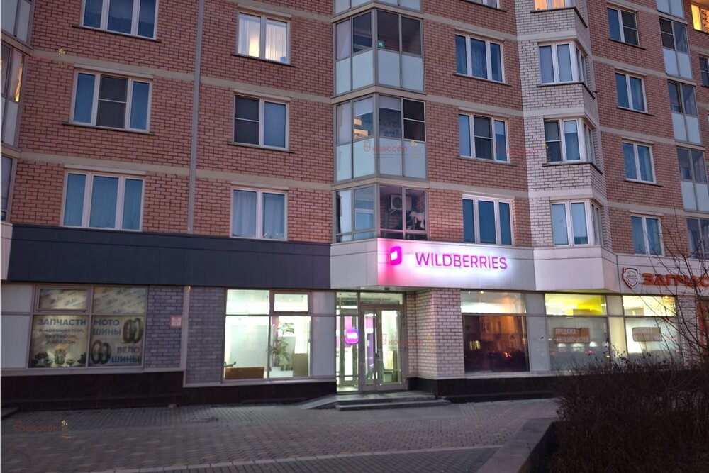 Екатеринбург, ул. Бакинских Комиссаров, 93 (Уралмаш) - фото торговой площади (1)