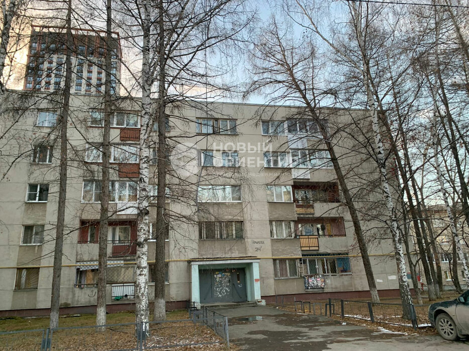 Екатеринбург, ул. Крылова, 24б (ВИЗ) - фото комнаты (1)