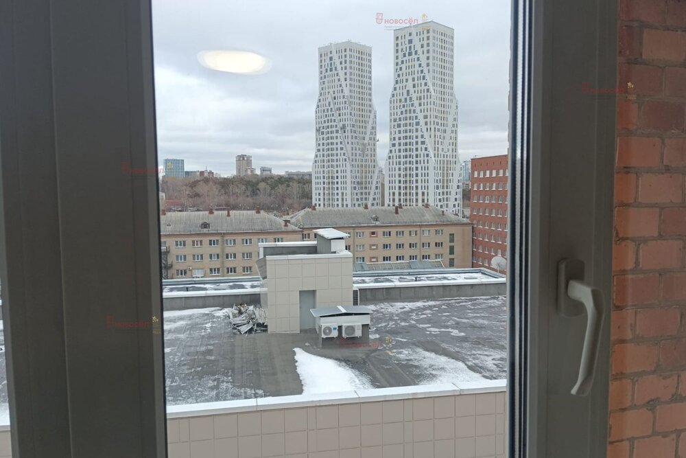 Екатеринбург, ул. Крауля, 11 (ВИЗ) - фото комнаты (3)