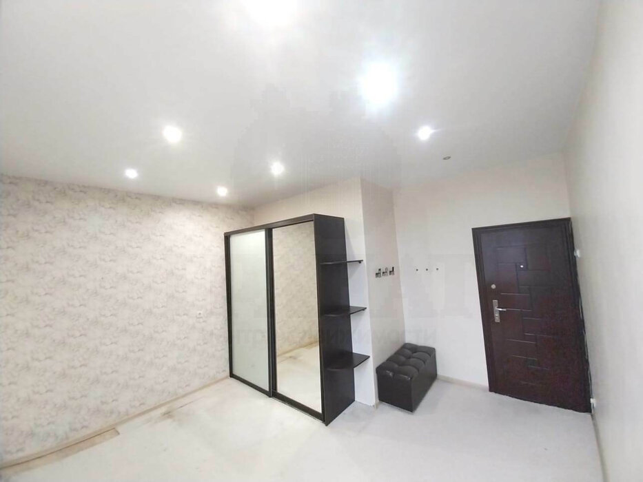 Екатеринбург, ул. Старых Большевиков, 28 (Эльмаш) - фото комнаты (2)