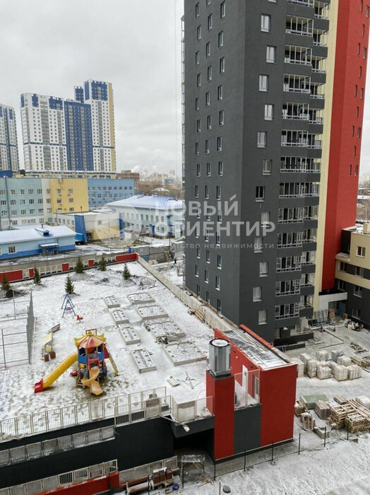 Екатеринбург, ул. Репина, 68 (Юго-Западный) - фото квартиры (1)