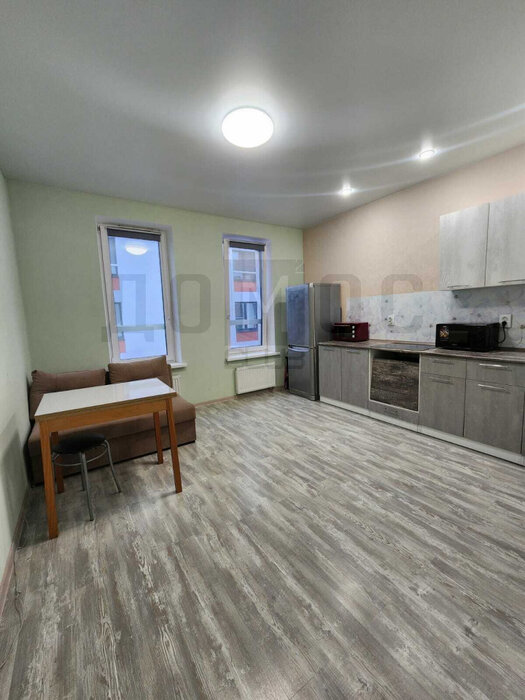 Екатеринбург, ул. Золотистый, 7 (Солнечный) - фото квартиры (1)