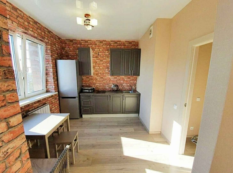 Екатеринбург, ул. Восточная, 9 - фото квартиры (1)