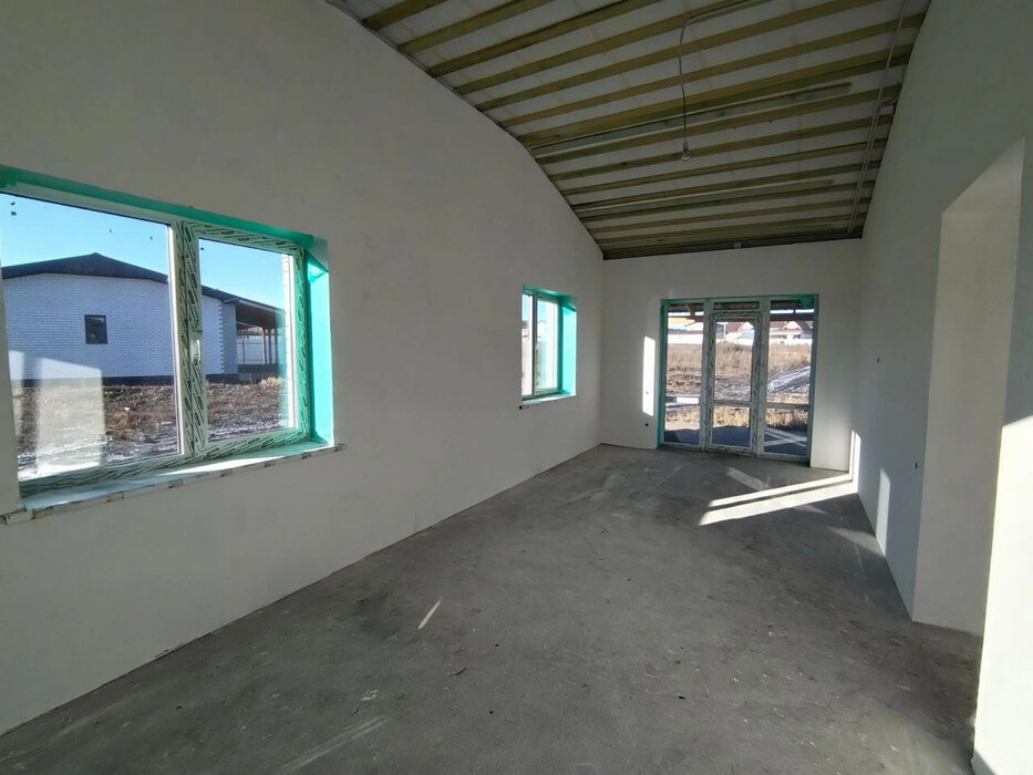 п. Бобровский, ул. Алёшина, 9 (городской округ Сысертский) - фото дома (6)