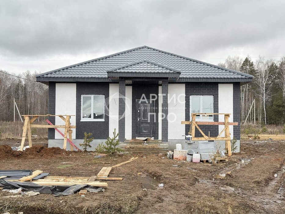 п. Прохладный, ул. Сосновая,   (городской округ Белоярский) - фото дома (1)