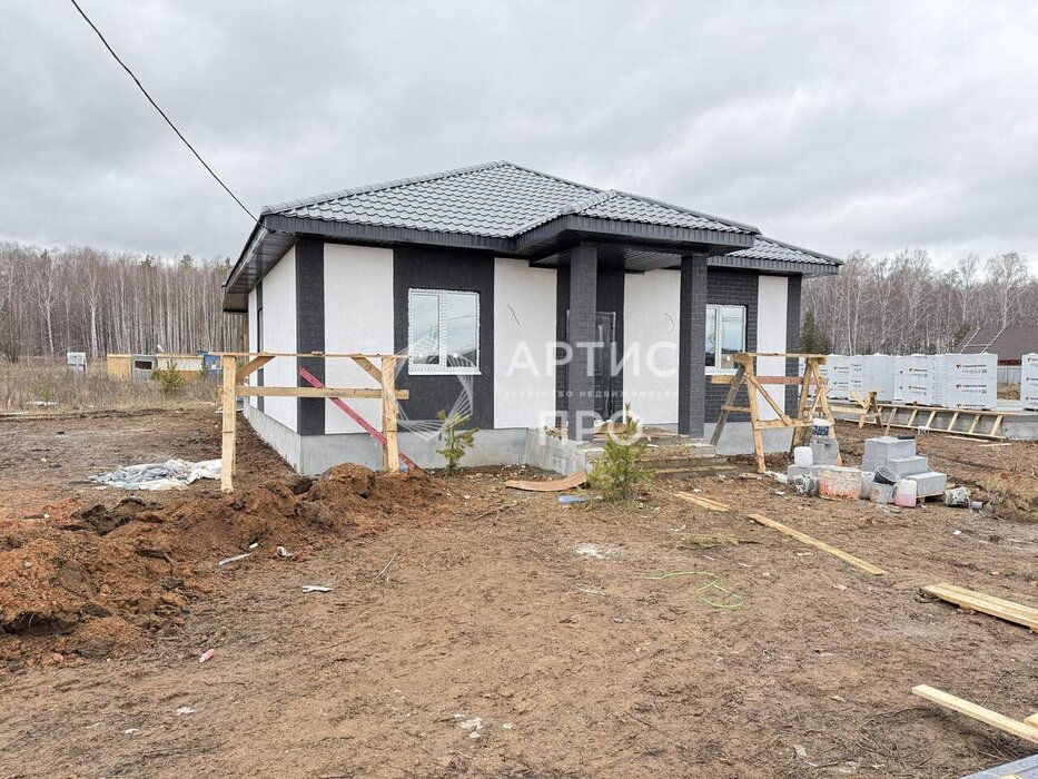 п. Прохладный, ул. Сосновая,   (городской округ Белоярский) - фото дома (2)