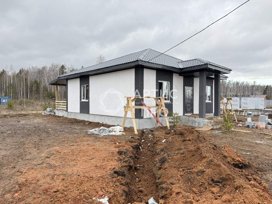 п. Прохладный, ул. Сосновая,   (городской округ Белоярский) - фото дома (3)