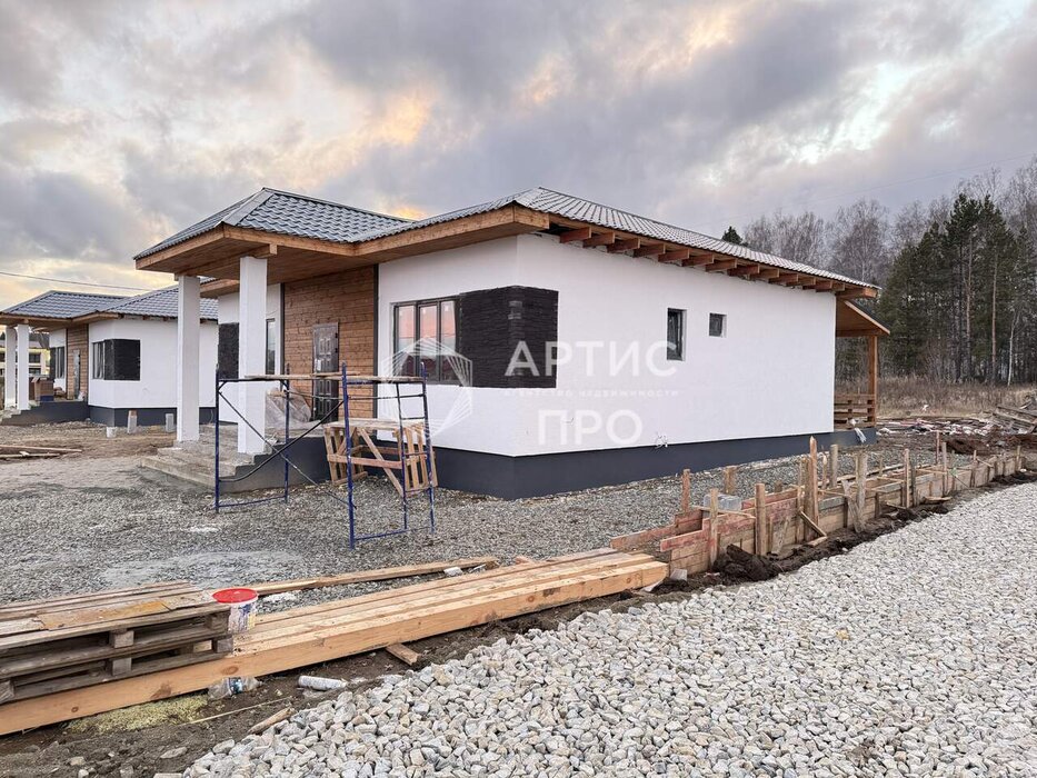 п. Прохладный, ул. Сосновая, 19 (городской округ Белоярский) - фото дома (4)