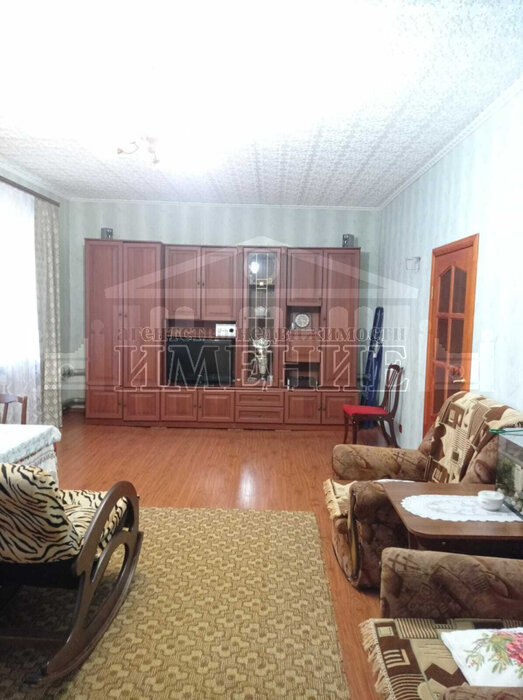 г. Ревда, ул. Володарского,   (городской округ Ревда) - фото дома (2)