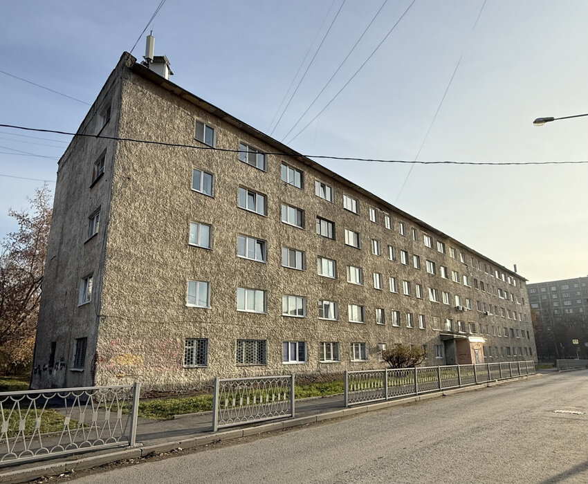 Екатеринбург, ул. Академика Бардина, 6/2 (Юго-Западный) - фото квартиры (1)