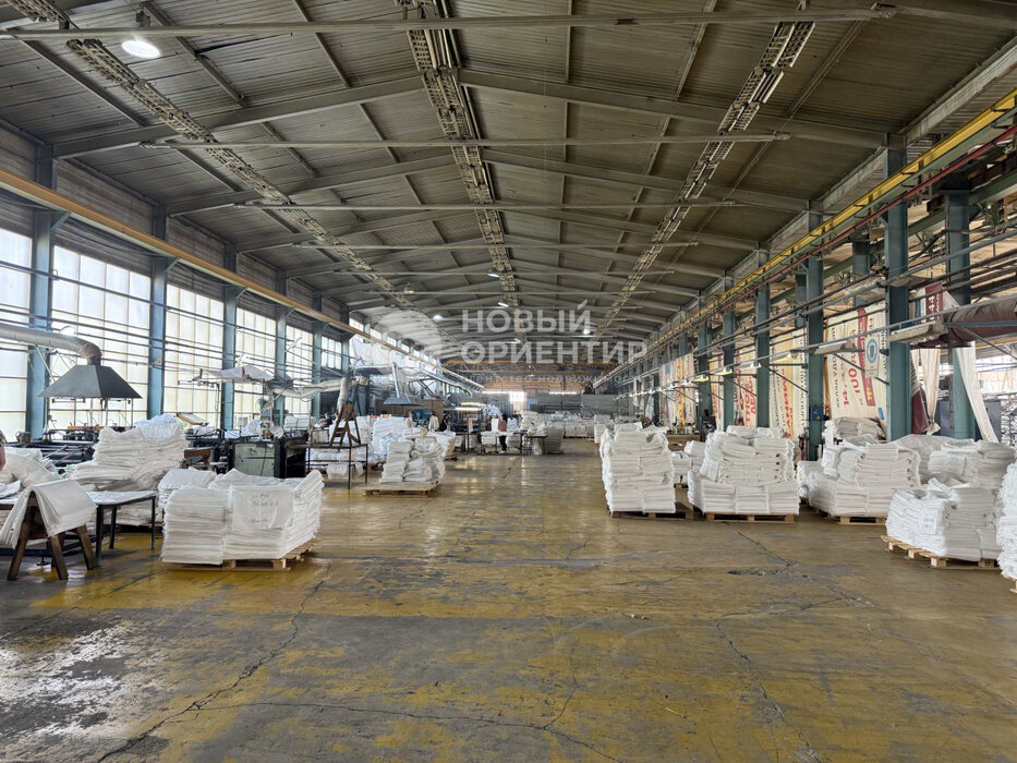 п. Буланаш, ул. Машиностроителей, 27 (городской округ Артемовский) - фото торговой площади (2)