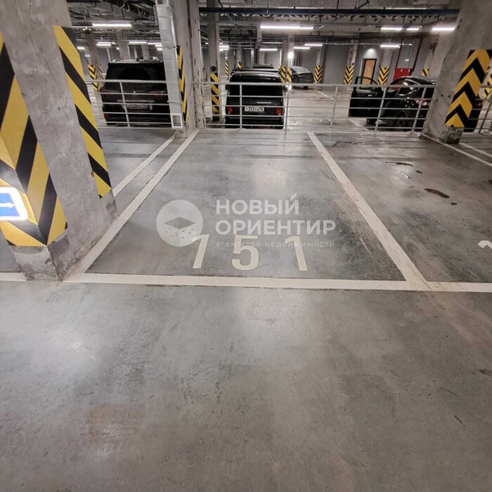 Екатеринбург, ул. Якова Свердлова, 32б (Центр) - фото гаража (1)