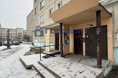 г. Каменск-Уральский, ул. Парижской Коммуны, 22 (городской округ Каменский) - фото квартиры