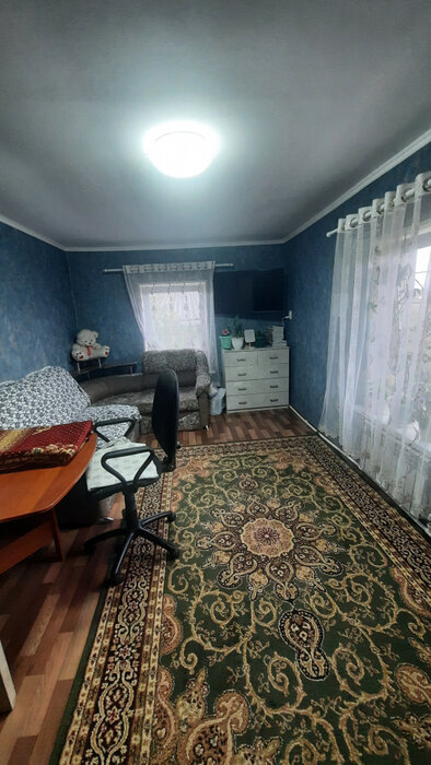 п. Красный, ул. Комсомольская, 36 (городской округ Верхняя Пышма) - фото дома (2)