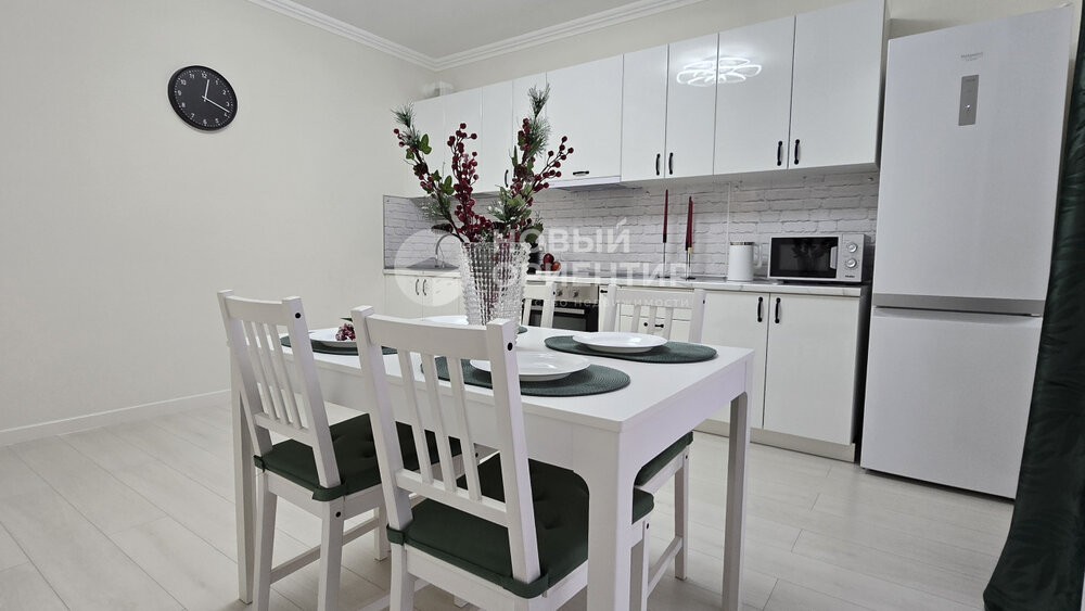 Екатеринбург, ул. Азина, 31 (Центр) - фото квартиры (3)