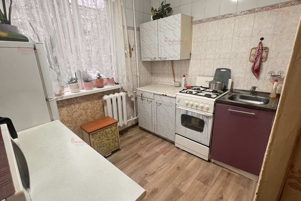 Екатеринбург, ул. 40-летия Октября, 82 (Уралмаш) - фото комнаты (6)