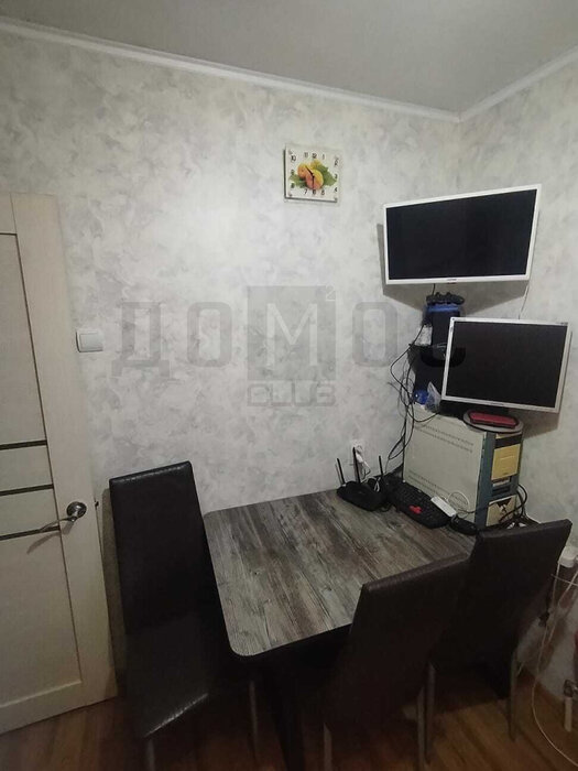 г. Каменск-Уральский, ул. Комсомольский, 52 (городской округ Каменский) - фото квартиры (6)