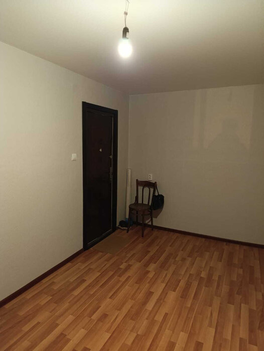 Екатеринбург, ул. Металлургов, 10 (ВИЗ) - фото комнаты (3)