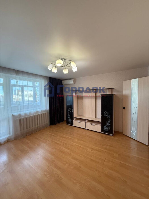 г. Каменск-Уральский, ул. Комсомольский, 49 (городской округ Каменский) - фото квартиры (1)