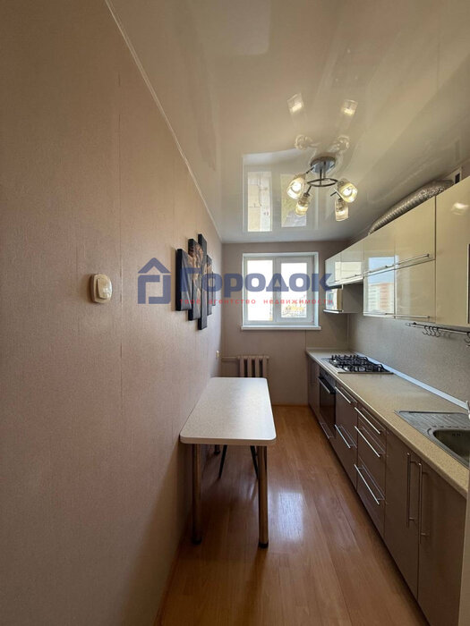 г. Каменск-Уральский, ул. Комсомольский, 49 (городской округ Каменский) - фото квартиры (7)