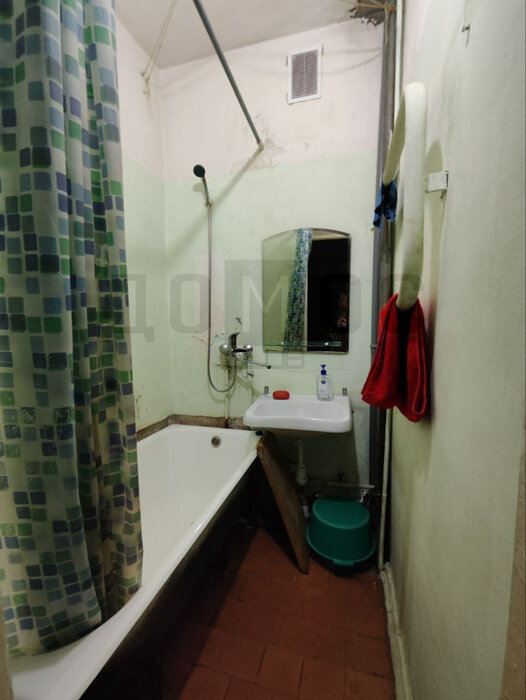 Екатеринбург, ул. Малышева, 2Ж (ВИЗ) - фото комнаты (5)