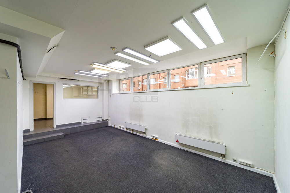 Екатеринбург, ул. Мамина-Сибиряка, 126 (Центр) - фото торговой площади (4)