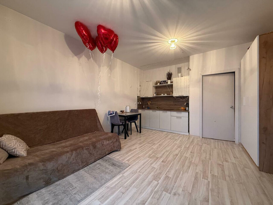 Екатеринбург, ул. Золотистый, 4 (Солнечный) - фото квартиры (1)