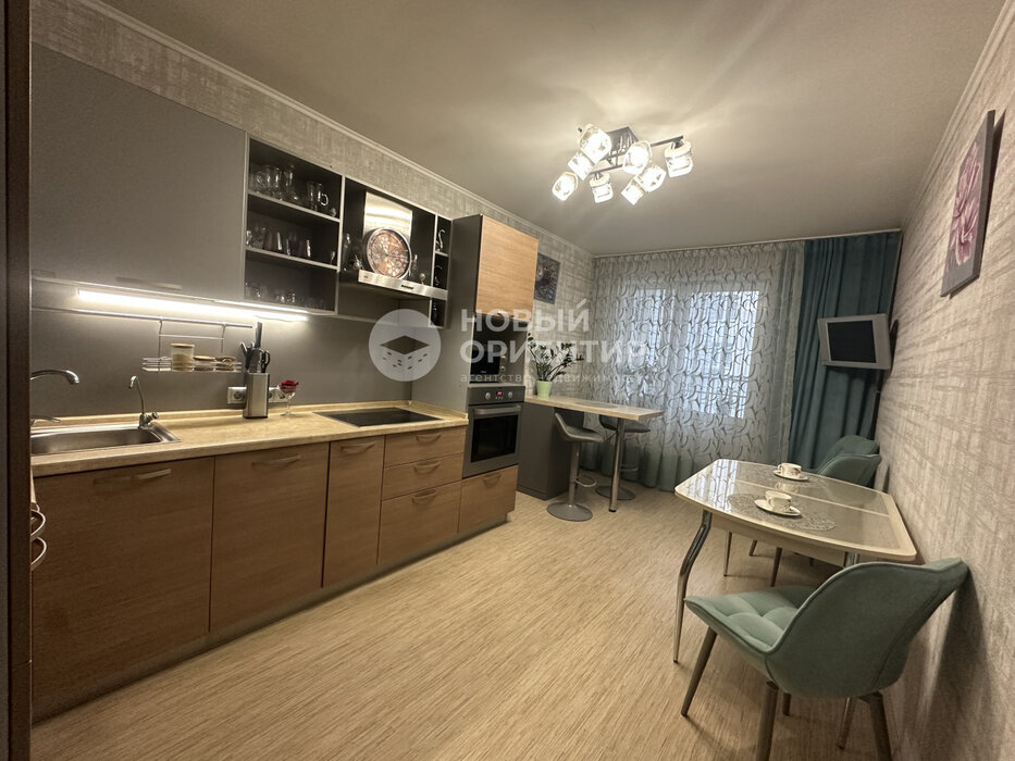 Екатеринбург, ул. Павла Шаманова, 6 (Академический) - фото квартиры (1)