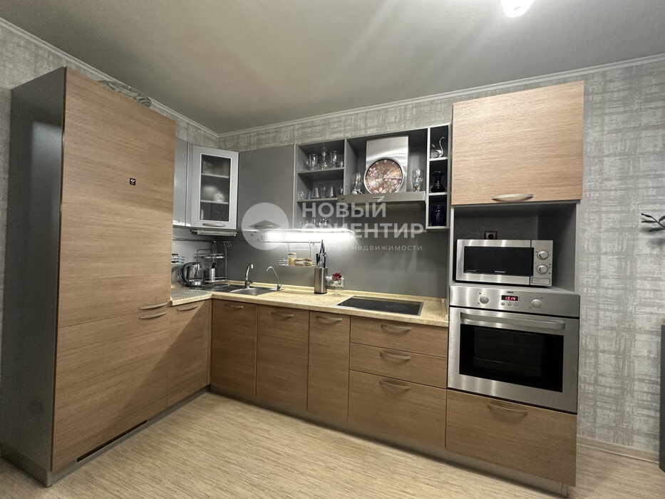 Екатеринбург, ул. Павла Шаманова, 6 (Академический) - фото квартиры (2)