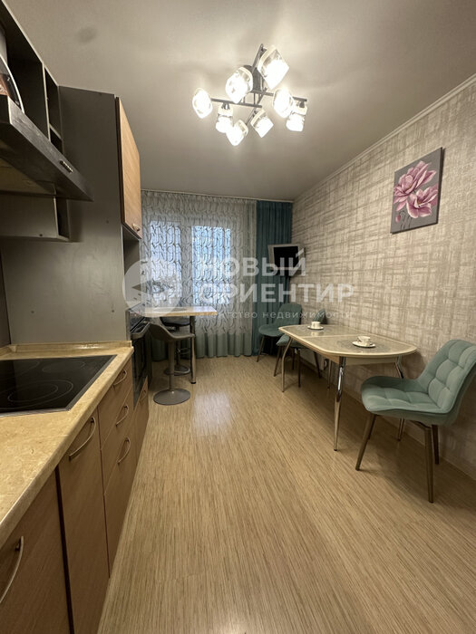 Екатеринбург, ул. Павла Шаманова, 6 (Академический) - фото квартиры (8)