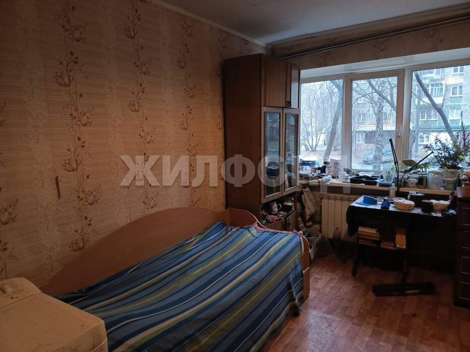 г. Нижний Тагил, ул. Первомайская, 27 (городской округ Нижний Тагил) - фото комнаты (1)