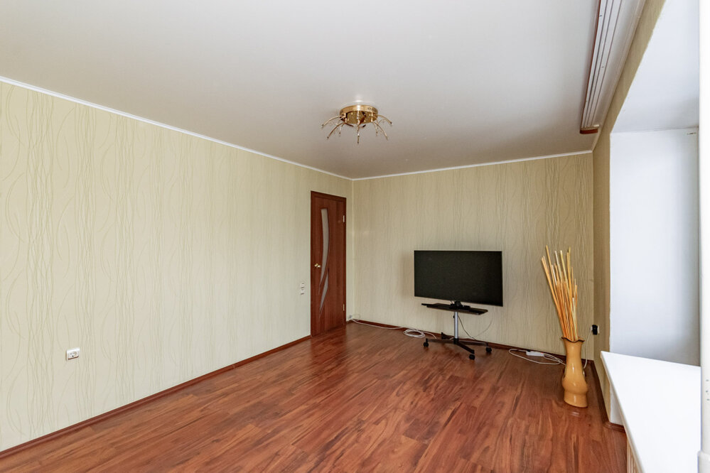 г. Первоуральск, ул. Ленина, 21А (городской округ Первоуральск) - фото квартиры (4)