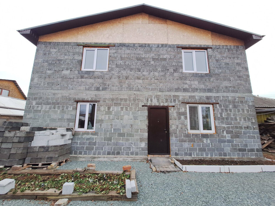 г. Нижний Тагил, ул. Энгельса, 14 (городской округ Нижний Тагил) - фото коттеджа (1)