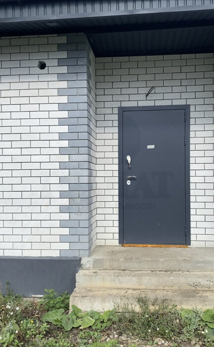 п. Бобровский, ул. Краснодеревцев,   (городской округ Сысертский) - фото коттеджа (1)