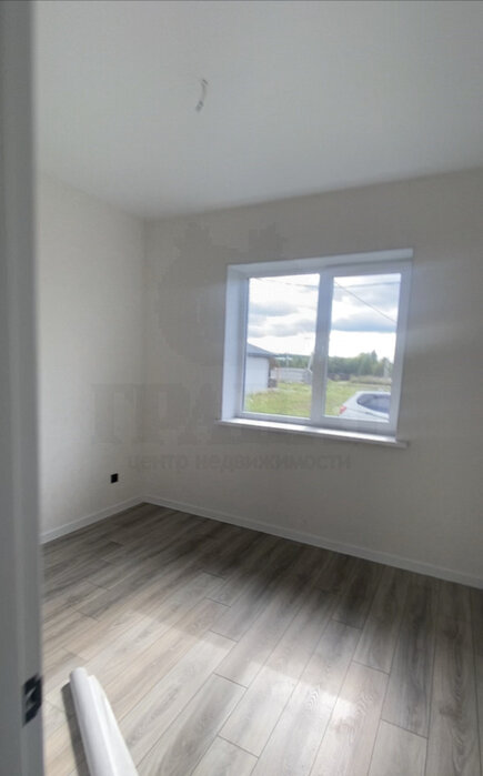 п. Бобровский, ул. Краснодеревцев,   (городской округ Сысертский) - фото коттеджа (2)